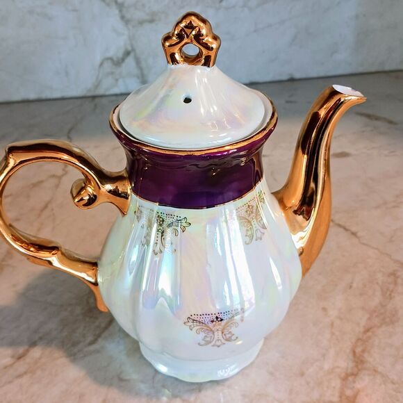 GNA Fine Porcelain 8.5" Tea Pot GOLD Hand Painted Victorian Courtship Iridescent - Picture 6 of 16